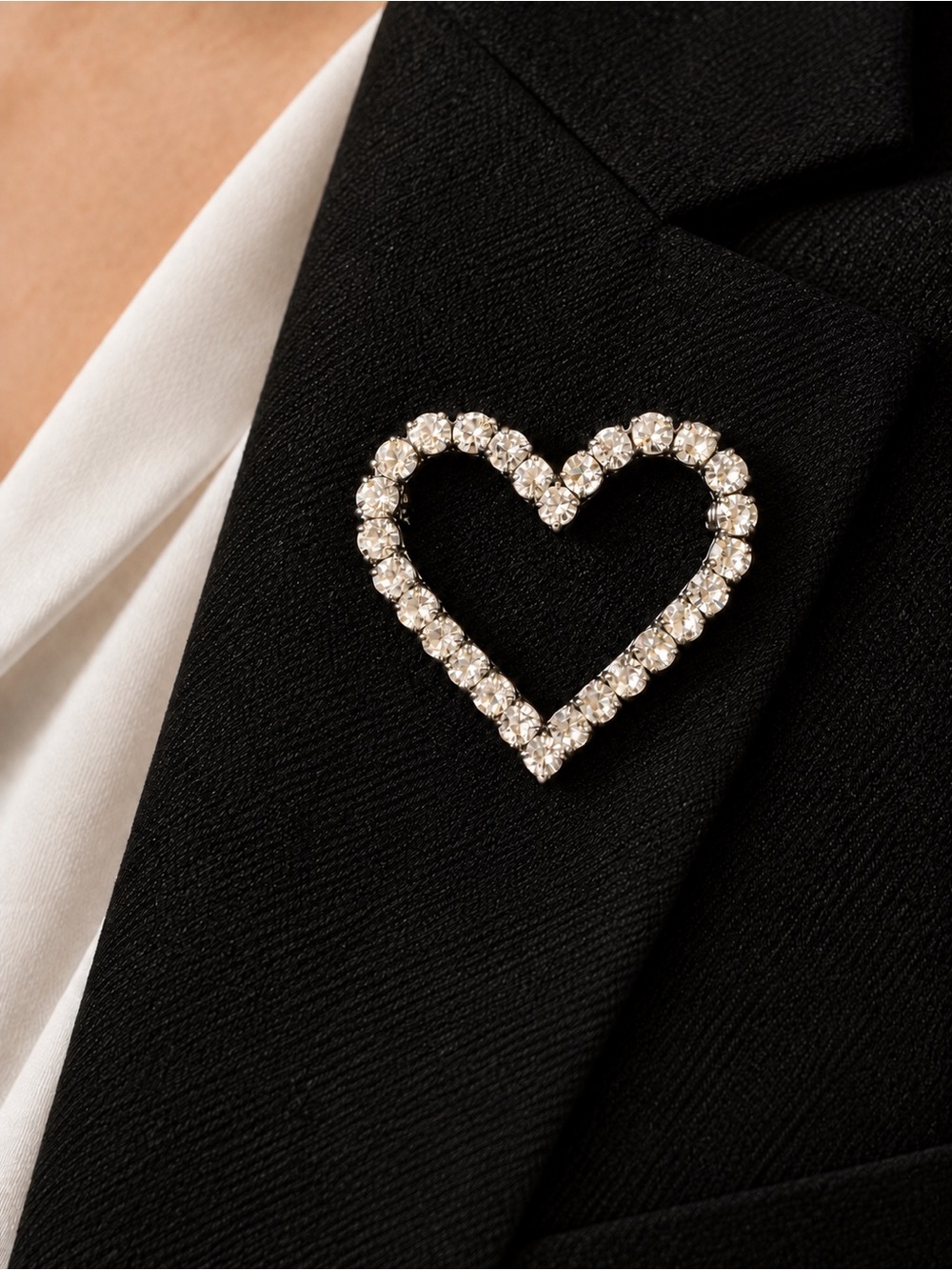 Silver Rhinestone Heart Brooch - Sparkling - Picture 2 of 2